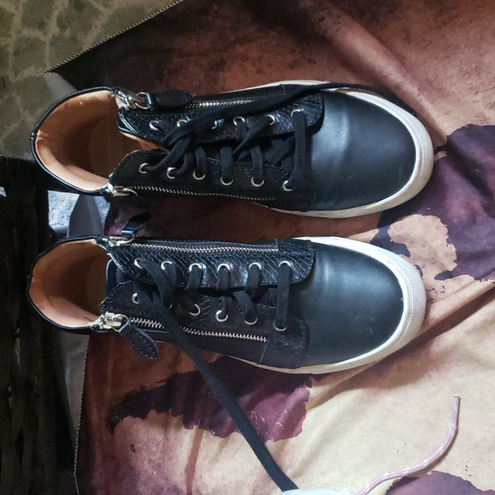 Dolce Vita Zip Up Sneakers
